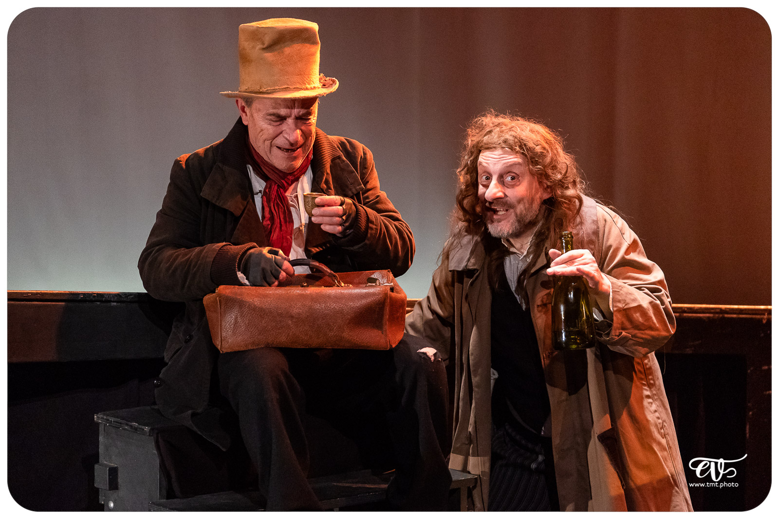 OLIVER TWIST (CIE LA MESNIE H.)